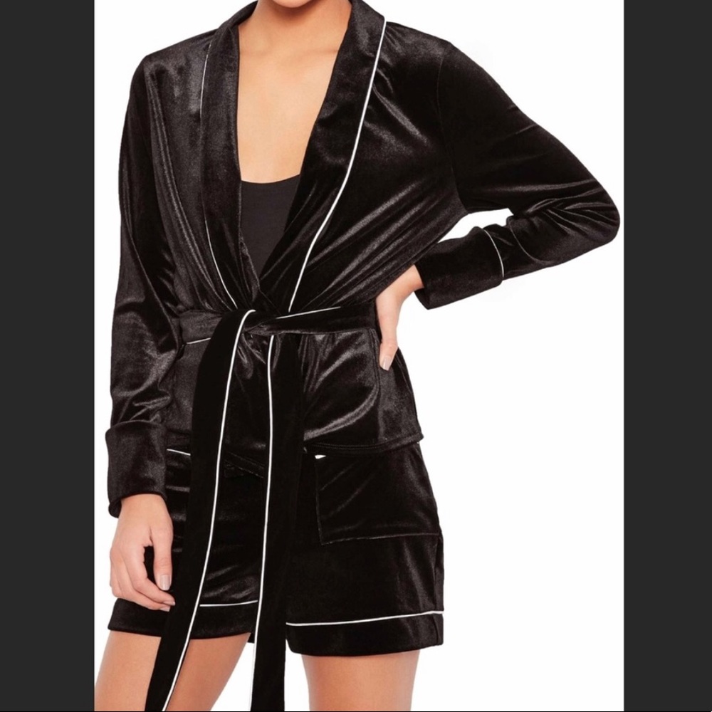 Missguided Black/White Velvet Robe Jacket/Shorts